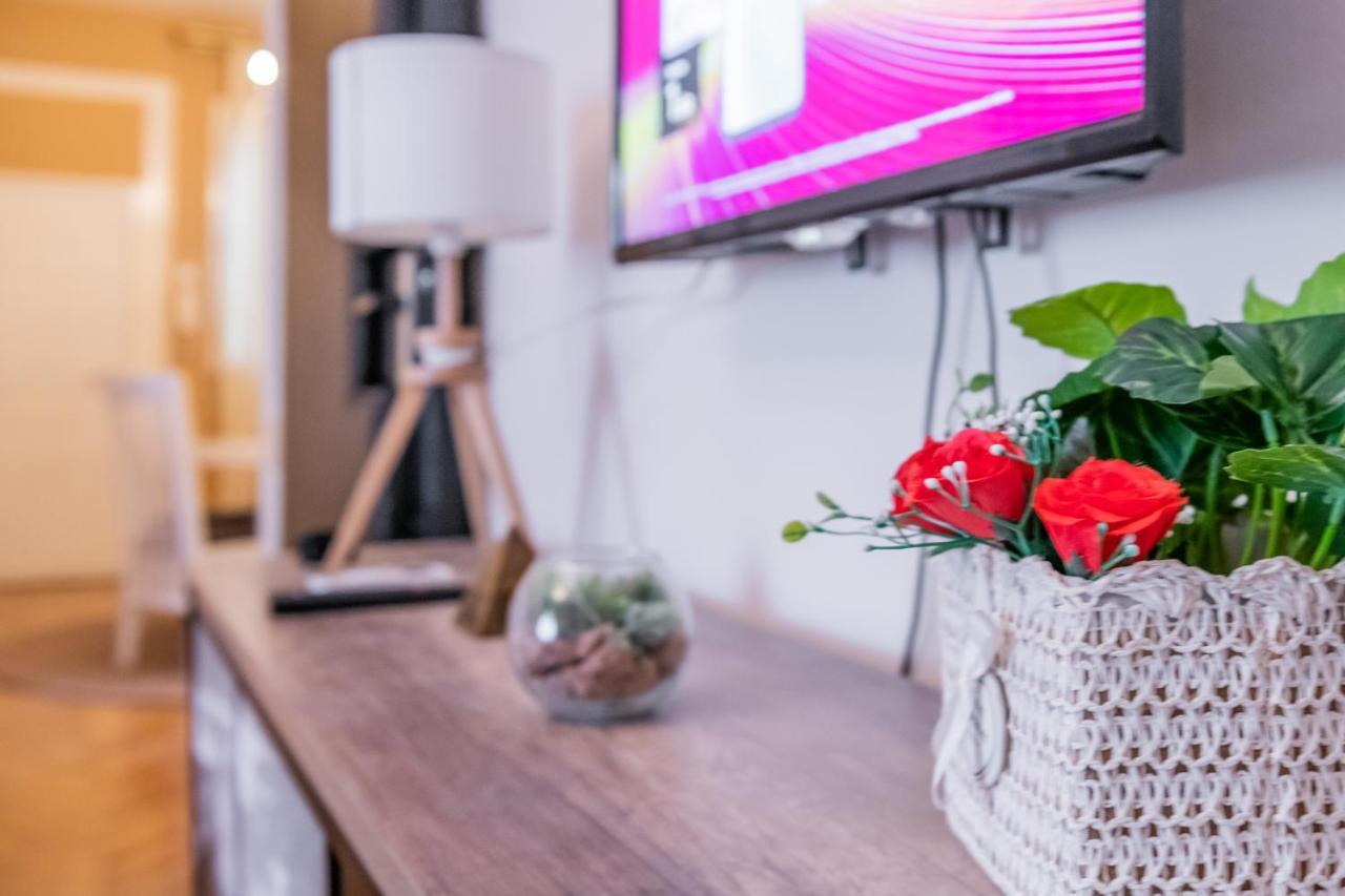 Neimar Apartment With Great Wi-Fi And Free Parking Belgrad Zewnętrze zdjęcie